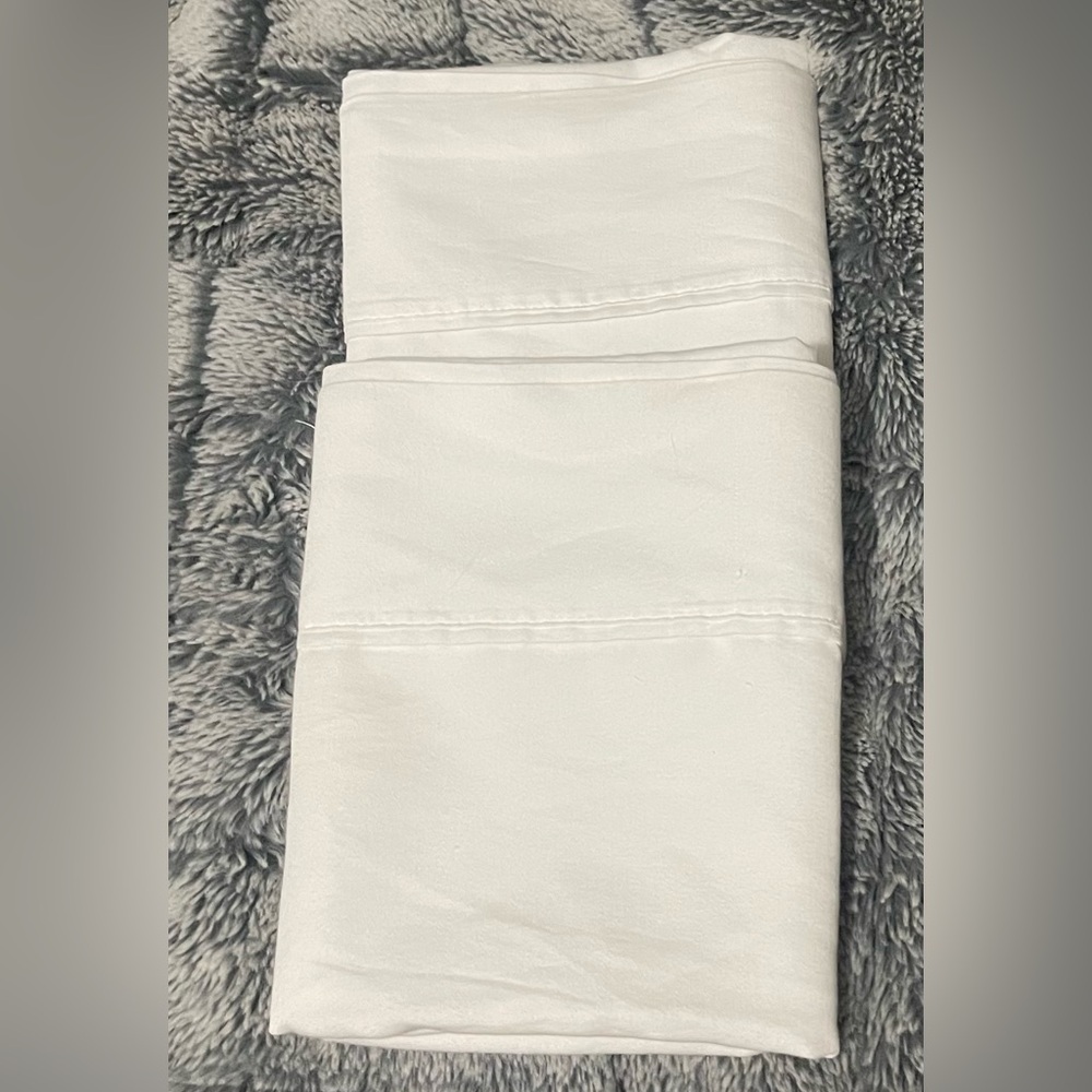 King Size white Pillowcases - 400tc used great shape